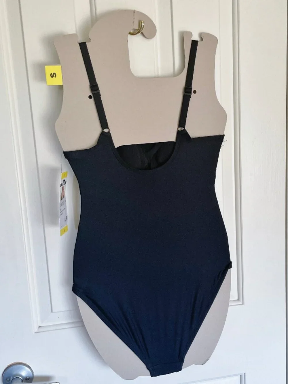 NEW DKNY Womens 1 Piece Swimsuit W/ Tummy Compression NWT S Black - Picture 7 of 9